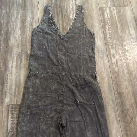 Revolve Chaser Heirloom Acid Wash Gray Jumpsuit small - Picture 8 of 10